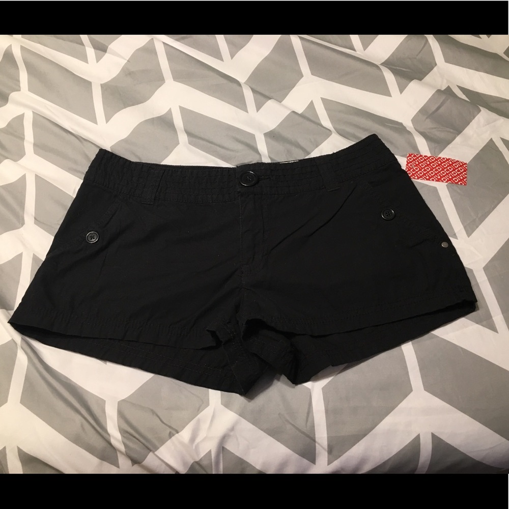 Women’s H & M Black Shorts